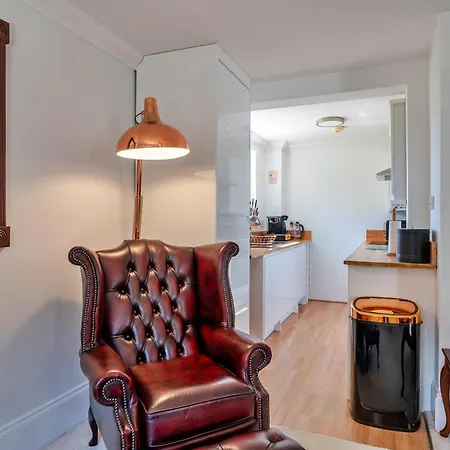 Finest Retreats - Nicely Tucked Away Cottage Torpoint Exterior photo