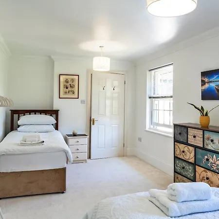 Finest Retreats - Nicely Tucked Away Cottage Torpoint Exterior photo